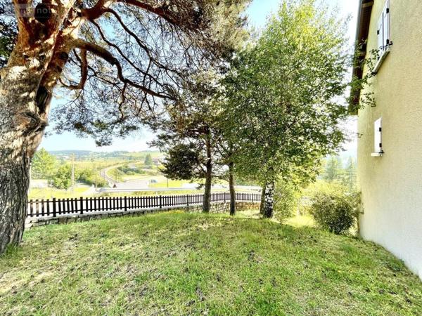 Maison à vendre à Saint-Chély-d'Apcher en Lozère (48200), ref : 48032-187