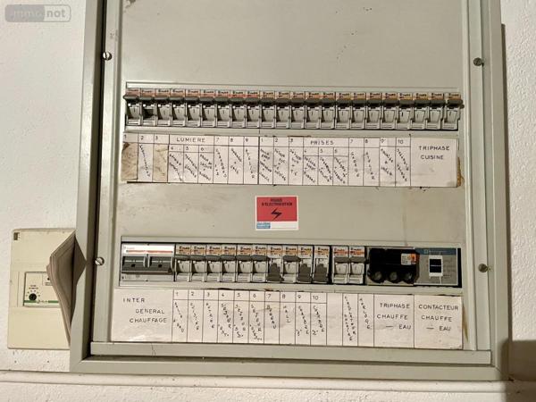 Maison à vendre à Saint-Chély-d'Apcher en Lozère (48200), ref : 48032-187