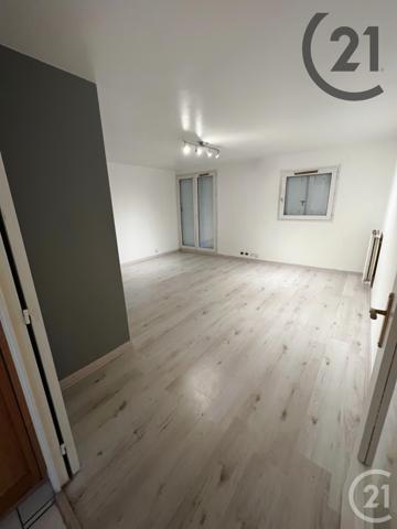 Appartement F2 à vendre  2 pièces - 50,36 m2 SAVIGNY LE TEMPLE - 77