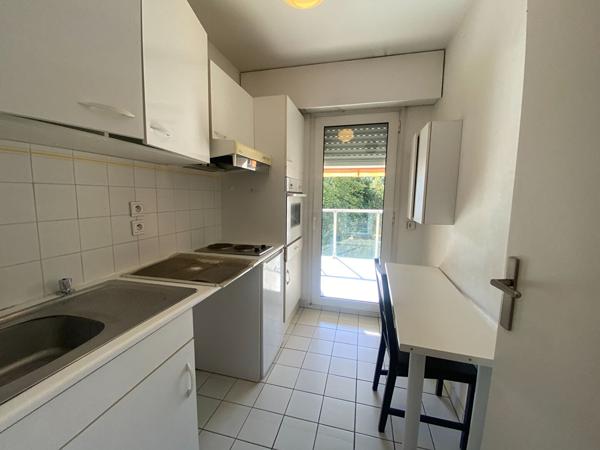PAU - Centre ville : Studio avec terrasse aux Hespérides