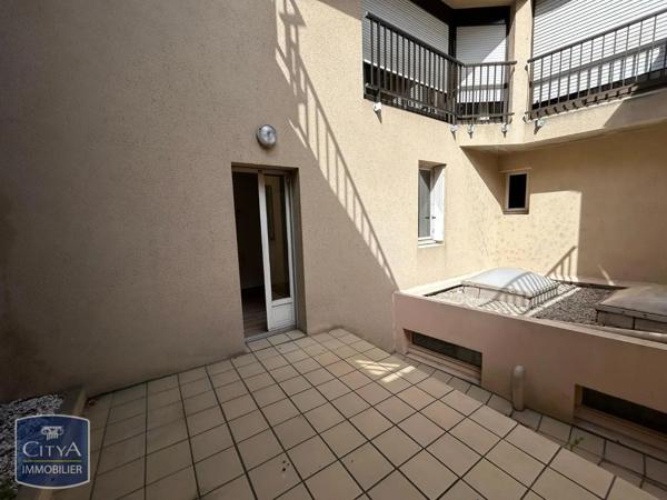 Appartement à louer 2 pièces 53.35m² Laval (53000)
