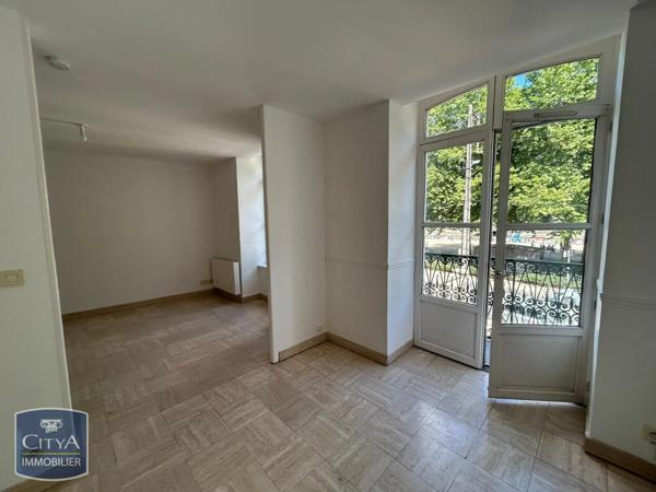 Appartement à louer 2 pièces 53.35m² Laval (53000)