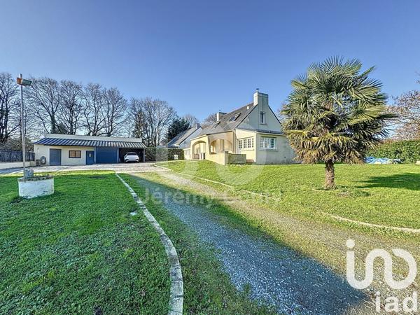 Maison traditionnelle 6 pièces de 140 m² à Savenay (44260)