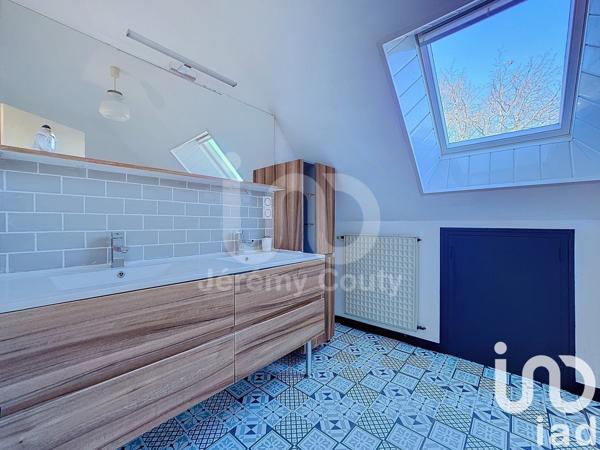 Maison traditionnelle 6 pièces de 140 m² à Savenay (44260)