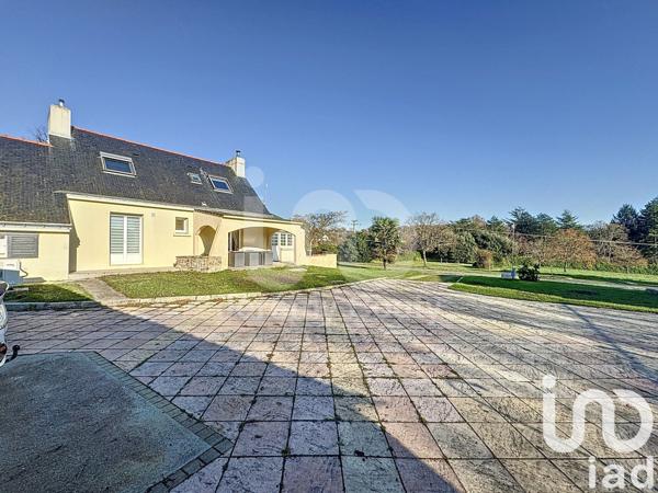 Maison traditionnelle 6 pièces de 140 m² à Savenay (44260)