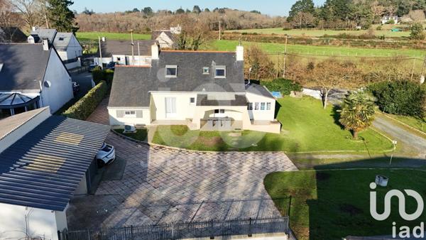 Maison traditionnelle 6 pièces de 140 m² à Savenay (44260)