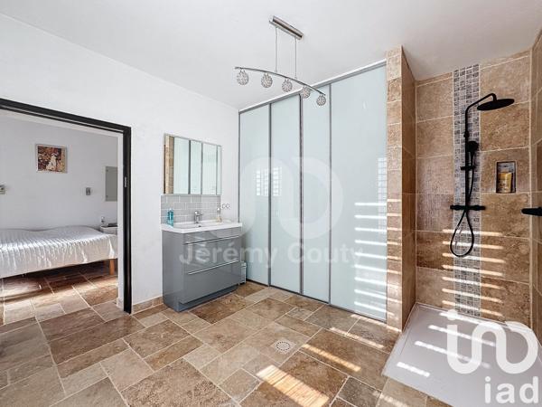 Maison traditionnelle 6 pièces de 140 m² à Savenay (44260)