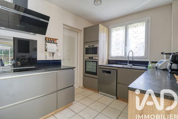 Maison à vendre 7 pièces 135 m² Jouy-le-Moutier