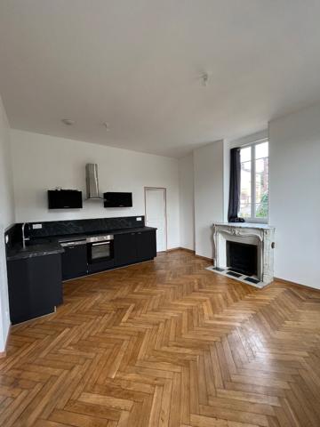Appartement  T2 de charme entièrement rénové avec parking