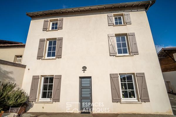 Maison familiale du XIXe siècle avec piscine et dépendances