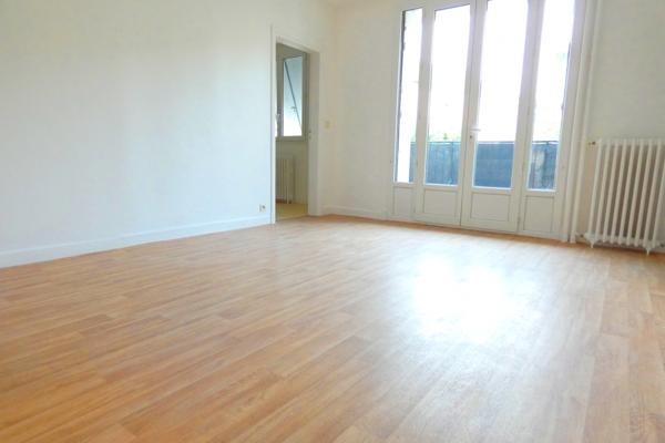 T3 ASCENSEUR BALCON Aurillac (15000)