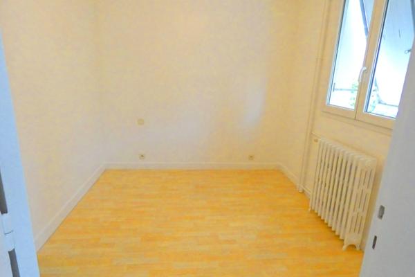 T3 ASCENSEUR BALCON Aurillac (15000)