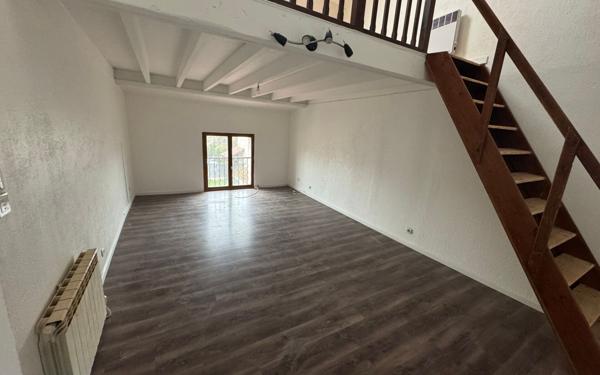 Appartement à louer    2 pièces •  Varreddes