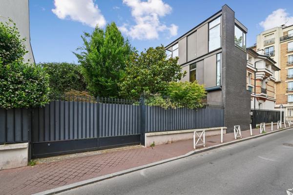 Vente Maison de luxe Montrouge 8 Pièces 360.92 m²