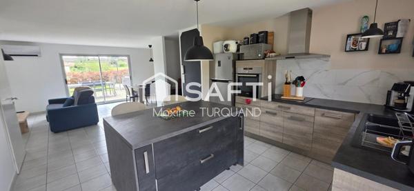 Pavillon plain-pied de 2018, 3 chambres, 1050m² de terrain.