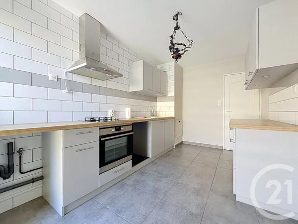 Appartement à vendre  4 pièces - 77 m 2   GUERET  - 23