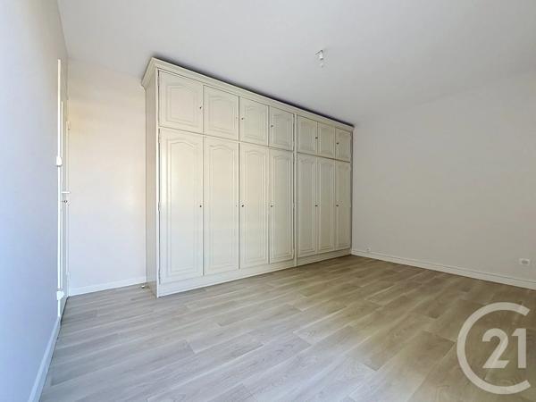 Appartement à vendre  4 pièces - 77 m 2   GUERET  - 23