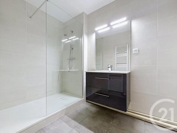 Appartement à vendre  4 pièces - 77 m 2   GUERET  - 23