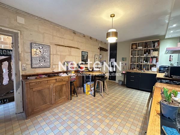 Charmante maison de village de 130 m² à vendre avec 3 chambres, jardin, dépendances à Dissay-sous-Courcillon (72500)