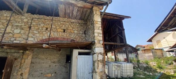 Chanay (01420) Grange à rénover