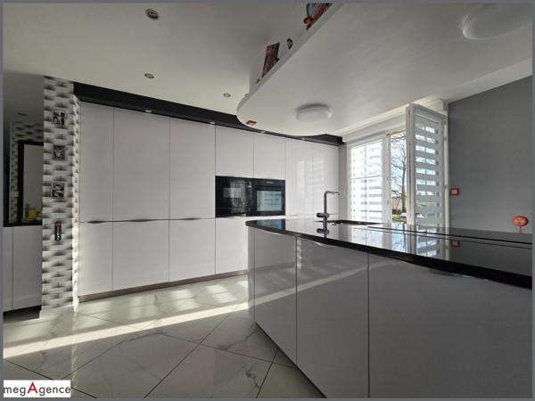 Maison à La Chapelle-Fleurigné, 35133 - 8 pièces 237m²