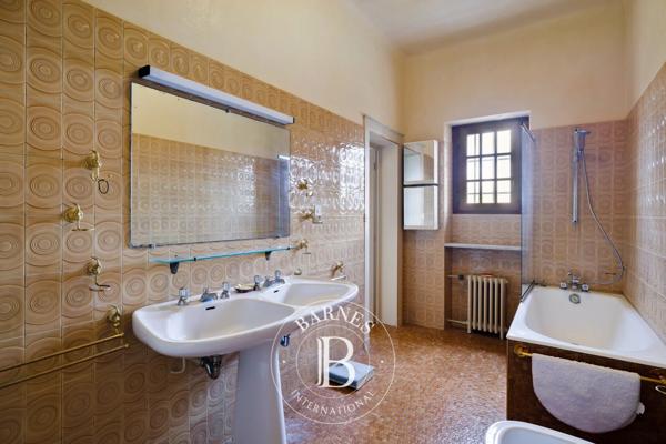 Bayonne, Maison  560 m² à vendre
