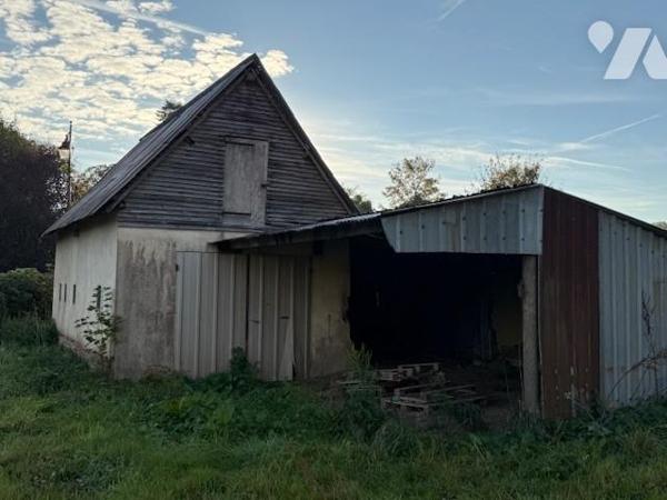 PROCHE ORBEC MAISON A RESTAURER BEAUX VOLUMES