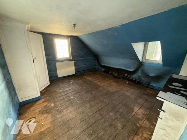 PROCHE ORBEC MAISON A RESTAURER BEAUX VOLUMES