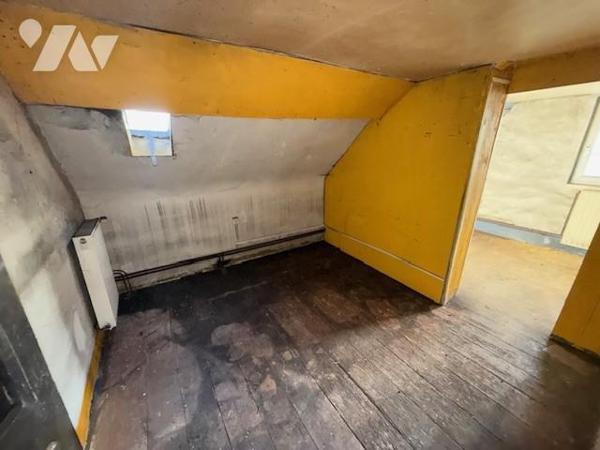 PROCHE ORBEC MAISON A RESTAURER BEAUX VOLUMES