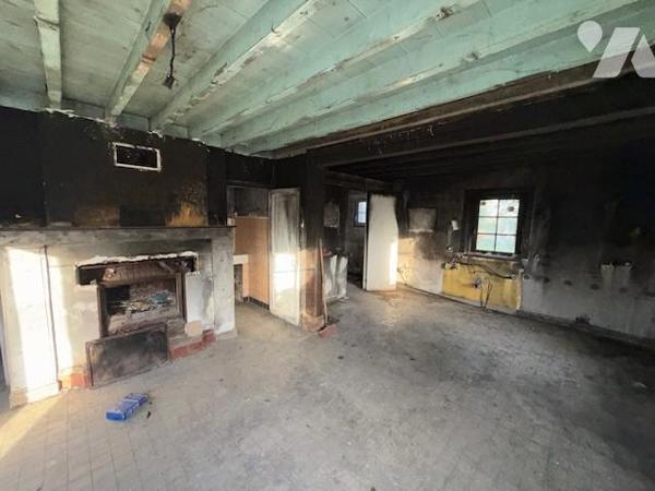 PROCHE ORBEC MAISON A RESTAURER BEAUX VOLUMES