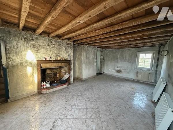 PROCHE ORBEC MAISON A RESTAURER BEAUX VOLUMES