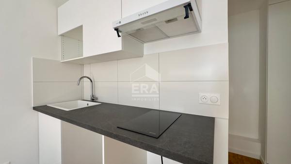A VENDRE 2P RENOVE 26M2 CALME ET ENSOLEILLE CANAL ST MARTIN GONCOURT PARIS 10E