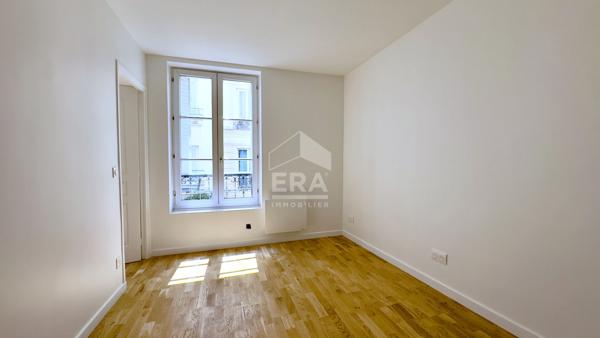 A VENDRE 2P RENOVE 26M2 CALME ET ENSOLEILLE CANAL ST MARTIN GONCOURT PARIS 10E