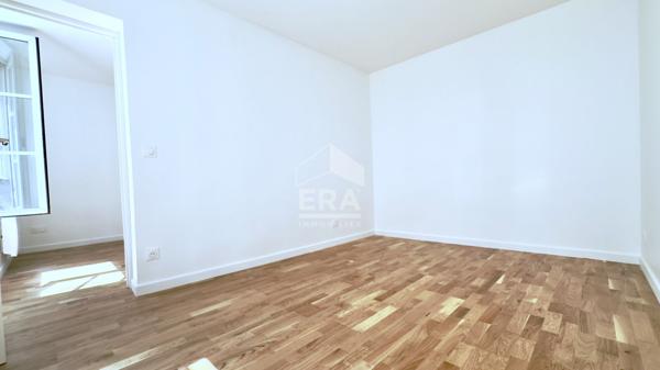 A VENDRE 2P RENOVE 26M2 CALME ET ENSOLEILLE CANAL ST MARTIN GONCOURT PARIS 10E