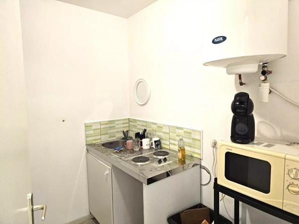Location                                                      Local commercial
                        
                     1 pièces                      90 m2                     à Albi