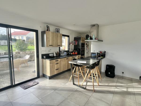 Maison
         7 pièces
        - 120 m² 344 990 € *