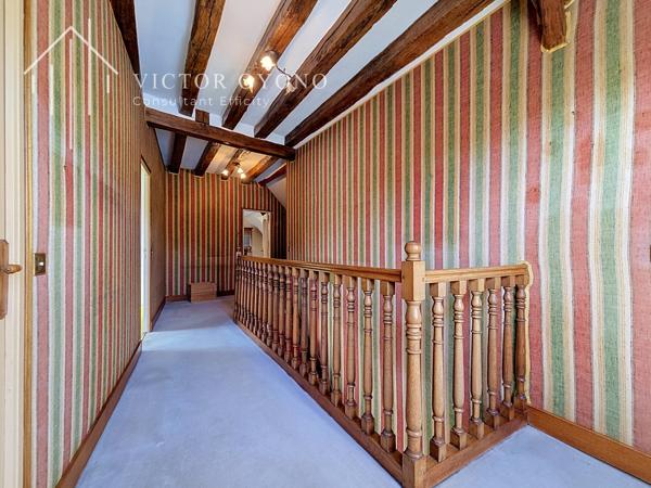 Maison
         6 pièces
        - 137 m² Exclusivité 139 000 € *