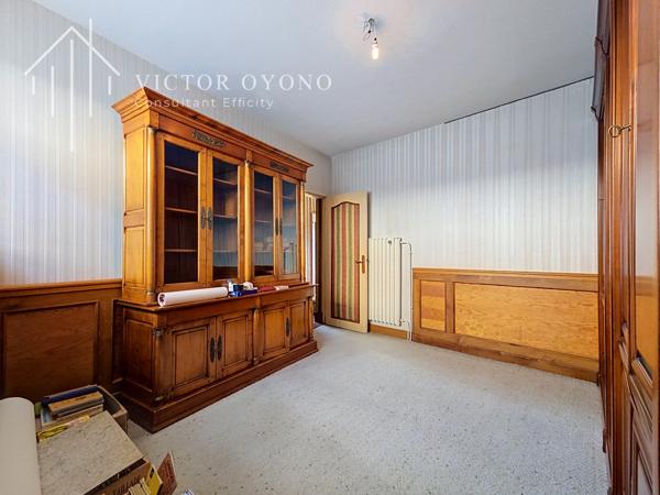 Maison
         6 pièces
        - 137 m² Exclusivité 139 000 € *