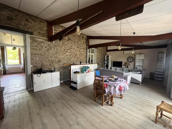 Maison à vendre 98 280 € Saint-Léger-Bridereix 6 p 149 m² DPE D