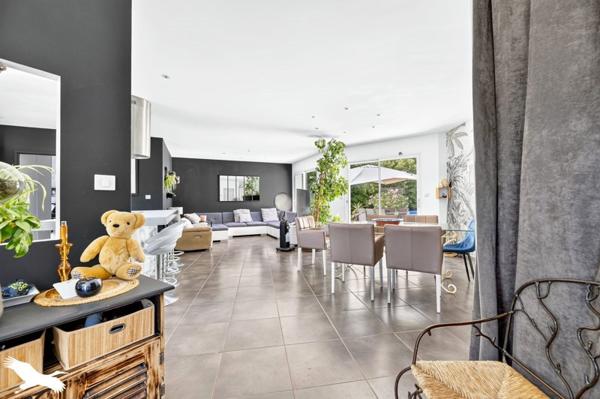 Maison à vendre 314 160 € Notre-Dame-de-Sanilhac 5 p 110 m² DPE B