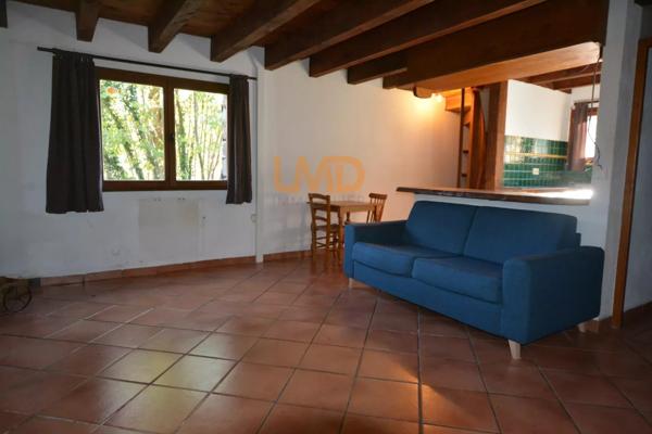 Mas authentique et maison plain-pieed