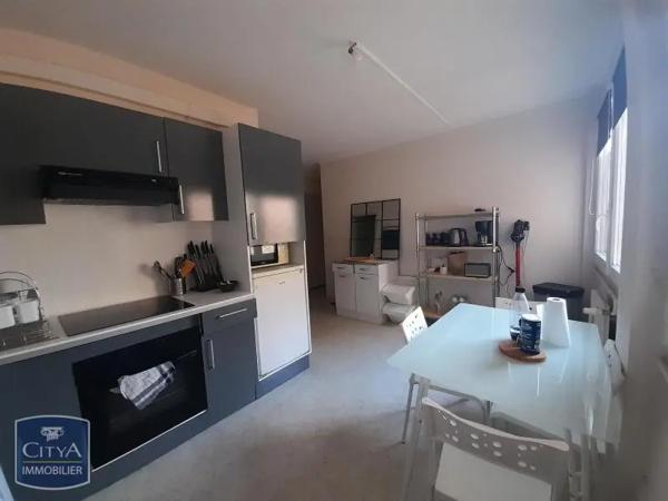 Appartement à louer 2 pièces 58.57m² Limoges (87000)