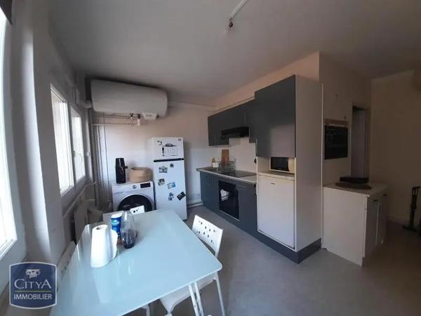 Appartement à louer 2 pièces 58.57m² Limoges (87000)