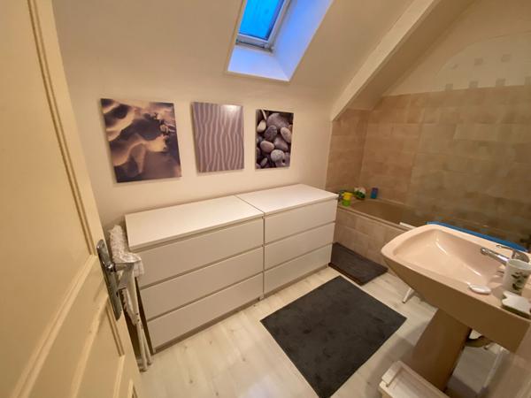 À vendre - Maison 5 chambres à LANVALLAY PROCHE DINAN