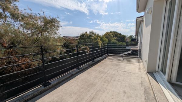 Aucamville grand T3 récent de 62.23 m2 - terrasse - 2 parkings