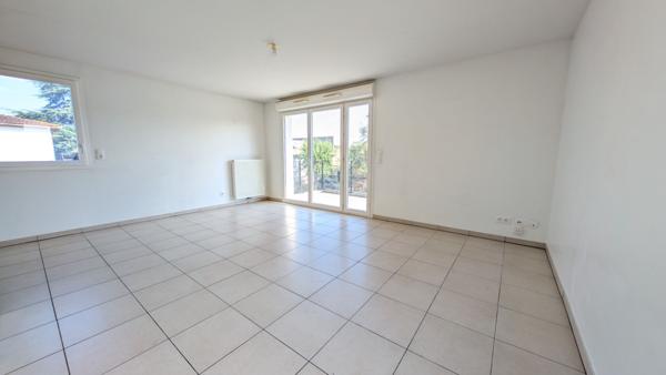 Aucamville grand T3 récent de 62.23 m2 - terrasse - 2 parkings