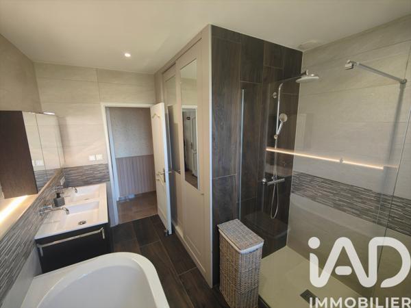 Maison à vendre 5 pièces 101 m² Serre-les-Sapins