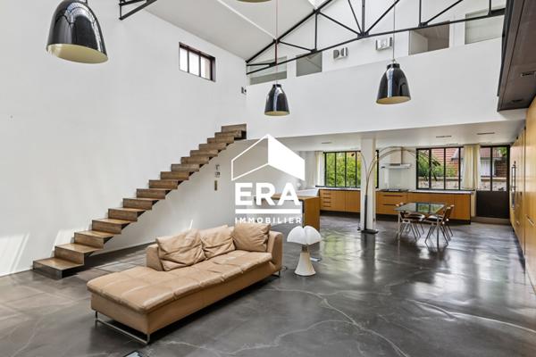 Magnifique loft de 240,02m2 / 5 pièces / Montreuil