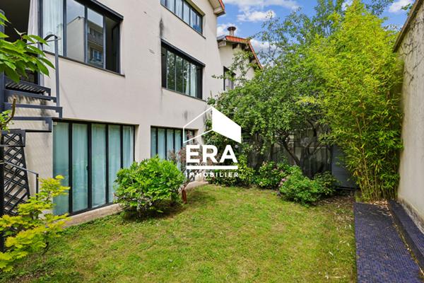 Magnifique loft de 240,02m2 / 5 pièces / Montreuil