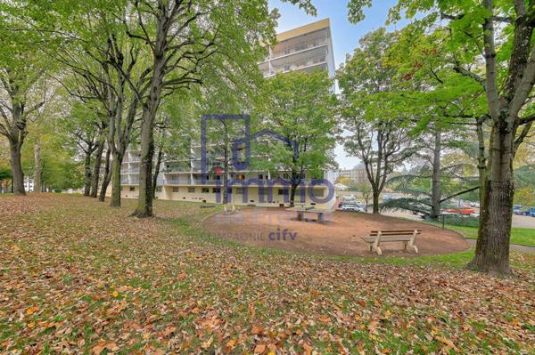 Appartement 4 pièces                                        - 69009 Lyon 9e  Arrondissement Réf : 21725